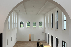  Die WindowMaster-Produkte an Aluminiumfenstern kommen in drei Veranstaltungsräumen zum Einsatz.  