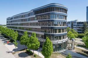  Das Bürogebäude Z2 auf dem Campus der Ed. Züblin AG in Stuttgart. 
