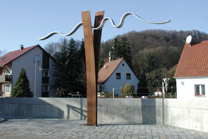  Die Plastik zur Hochwasserfreilegung steht in der Gemeinde Unterleinleiter in der fränkischen Schweiz. 