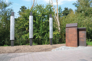  Die Gedenkstätte für Dr. Rudolf Benario und Ernst Goldmann in Fürth wurde von Weber &amp; Hermann vandalismusresistent gebaut. 