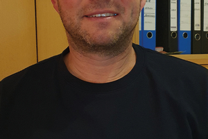  Kunstschmied Silvio Höhne. 