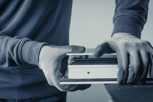  Bei Live-Demonstrationen zeigt heroal am Messestand die Vorzüge der Easy Mount Technologie (EM).  