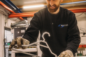  Juniorchef Jonas Schunn hat den Metallbaubetrieb in Geretsried konsequent auf ­Lohnfertigung umgestellt. 