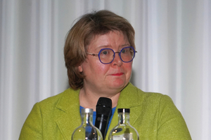  Die Europäische Kommission benutzt die Erstellung von Normen immer stärker für politische Ziele, findet Dr. Gesa Koglin vom ZDH. 