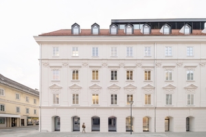  Die Dachgauben der Kärtner Sparkasse wurden mit dem filigranen Aluminium-System Reynaers SlimLine 38 umgesetzt. 