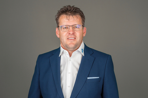  Thomas Achermann, Leiter der SMT Basel. 