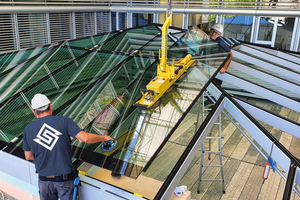  Mit dem Bau und der Montage von Glasfassaden ist der Betrieb zu 70 Prozent ausgelastet. 