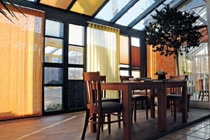  Mit 18 Systemen für Wintergärten und Terrassendächer bietet der Zulieferer ein variables Angebot 