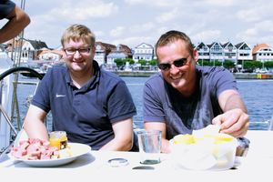  Metallbaumeister Jonathan Noll (l.) vom SWW Stahlbau Westerwald und Daniel Trautewig, zuständig für den technischen Einkauf bei Dachbau Stassfurt. 