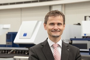 Reinhold Groß, Geschäftsführer Vertrieb von Trumpf Werkzeugmaschinen. 