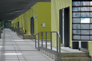  Die Halle dient nur als Wetterschutz, in den separaten Gebäuden sind Klassenzimmer untergebracht 