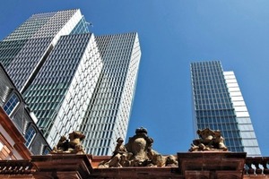  Beim Hochhaus Frankfurt Hoch Vier haben Klebebänder die Anwendung dünnerer Bleche ermöglicht 