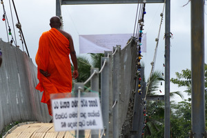  Anerkennung Architektur: "Loku Paalama - Hängebrücke im Dschungel Sri Lankas".  