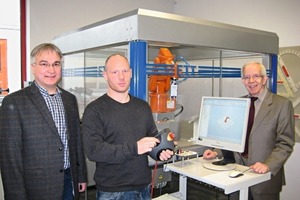  Genießt einen guten Ruf: die Technik Akademie Northeim mit Schulleiter Peter Neitzel (r.) 