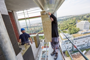  &nbsp;„Fixrock 035 VS“ Platten aus nichtbrennbarer Steinwolle in 180 mm Dicke sorgen für einen Wärmeschutz in der Fassadenkonstruktion. 