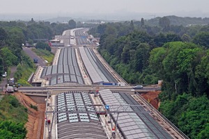  Ein bislang einmaliges Projekt: Die 1,5 Kilometer lange Glaseinhausung des A1-Tunnels. 