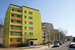  Bei der Sanierung von Plattenbauten ist ein Befestigungssystem nötig, das sich stabil in Dreischichtplatten verankern lässt. 