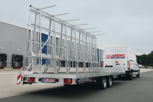  Spezialanhänger für den sicheren Transport großformatiger Glasscheiben. 