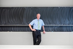  Prof. Jörg Lange leitet an der TU Darmstadt das Institut für Stahlbau und Werkstoffmechanik 
