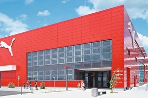  VHF-Kassettenfassade aus Alucobond am Puma Outlet-Store in Herzogenaurach 