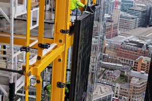  72 Wochen waren die Schweizer Monteure in London zu Gange, um Fassade einzubauen 