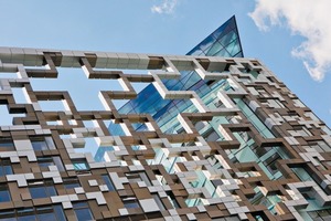  The Cube in Birmingham mit einem Auftragsvolumen von ca. 17 Millionen Euro für den Fassadenbau ist in UK eine nachhaltige Referenz. 