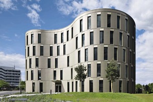  Premium-Fassaden-Beschichtungen (Zentrum für Molekulare Biowissenschaften, Kiel). 