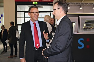  „Der deutsche Markt ist groß und seine Konjunktur gut“. Der Schweizer Markus Stebler (l.) weiß genau, warum er seit vielen Jahren auf der BAU ausstellt. 