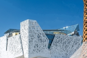  Im Pavillon des Gastgeberlandes Italien zur EXPO 2015 wurden mehr als 2800 m² Solarlux&nbsp; Sonnenschutzglas verbaut. 